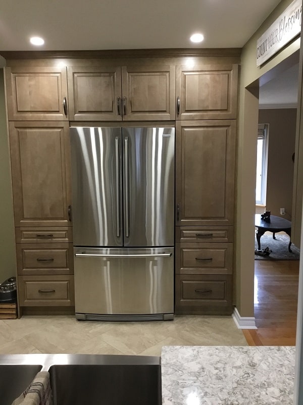 fridge-with-framing-full-length-pantries