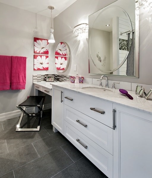 Why You Should Choose a Bathroom Vanity That's All Drawers
