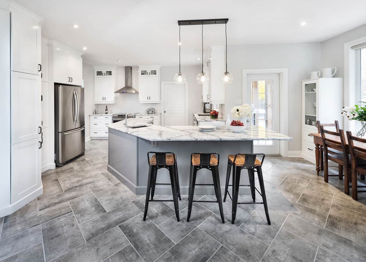 Modern Kitchen Designer - Laurysen Kitchens Ottawa