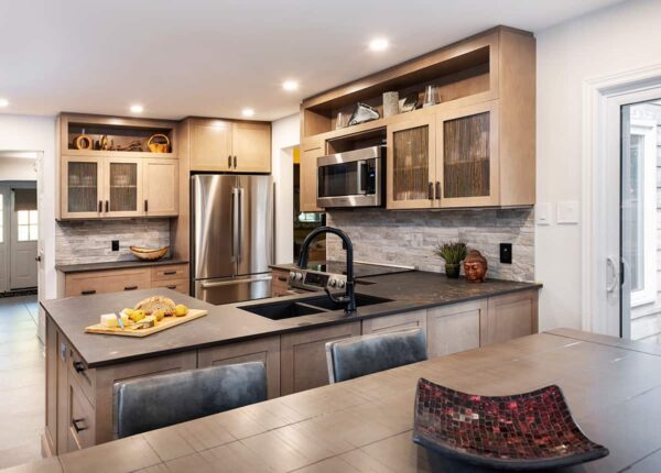 Modern Kitchen Designer - Laurysen Kitchens Ottawa