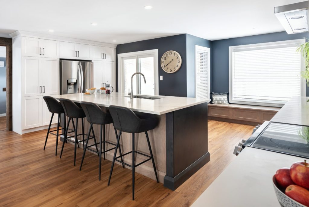 Lake Contemporary Kitchen - Laurysen Kitchens