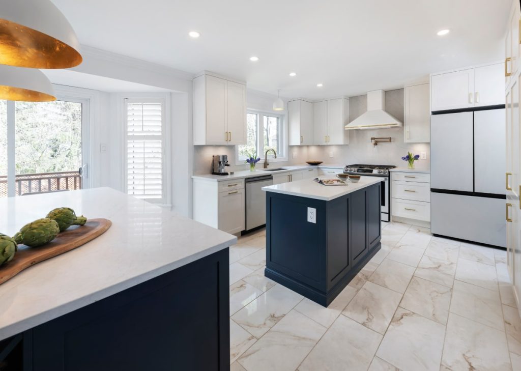 Reubens Court Transitional Kitchen - Laurysen Kitchens