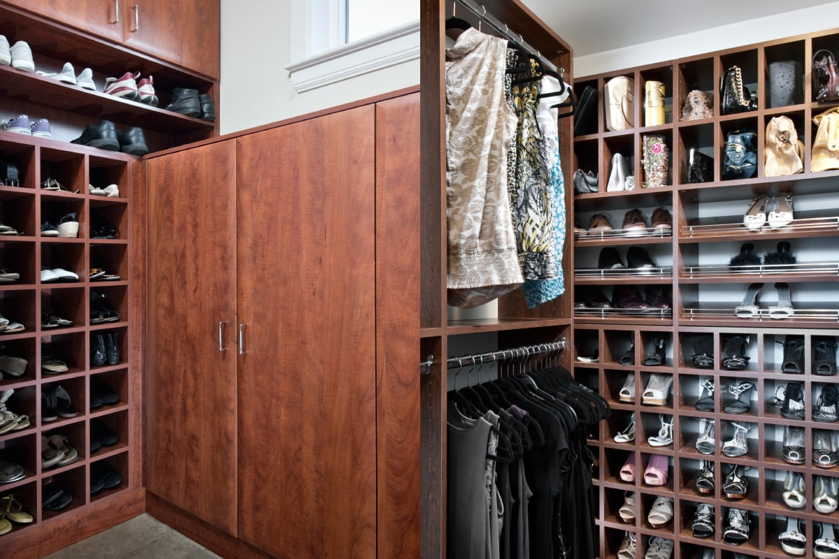 12 Expert Tips to Maximize Closet Space - Laurysen Kitchens