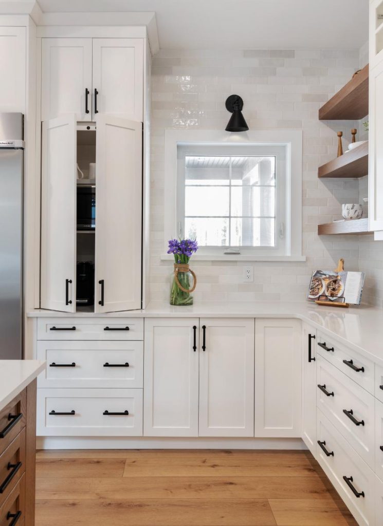Powers Transitional Kitchen - Laurysen Kitchens
