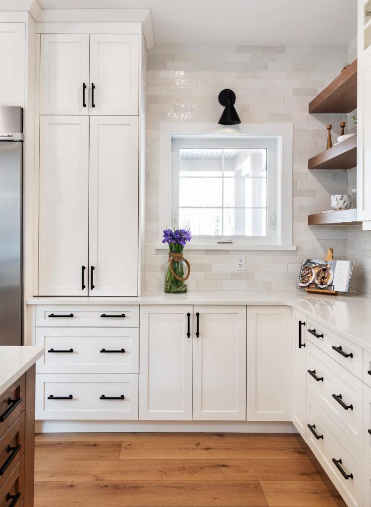 Powers Transitional Kitchen - Laurysen Kitchens