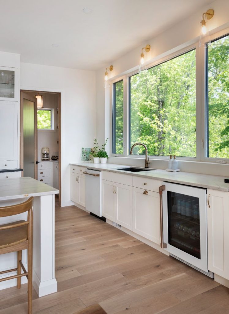 Freedom Hill Transitional Kitchen - Laurysen Kitchens
