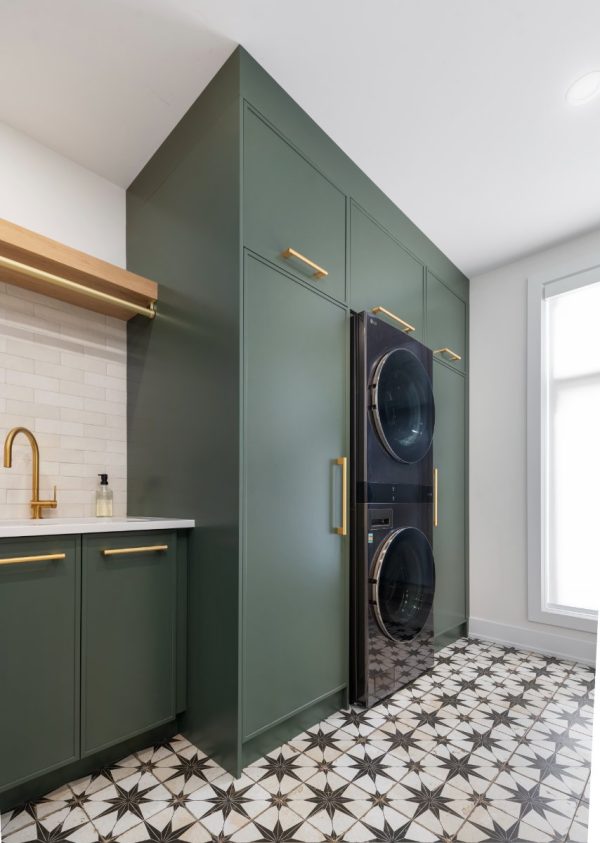 Ashbee Laundry Room - Laurysen Kitchens
